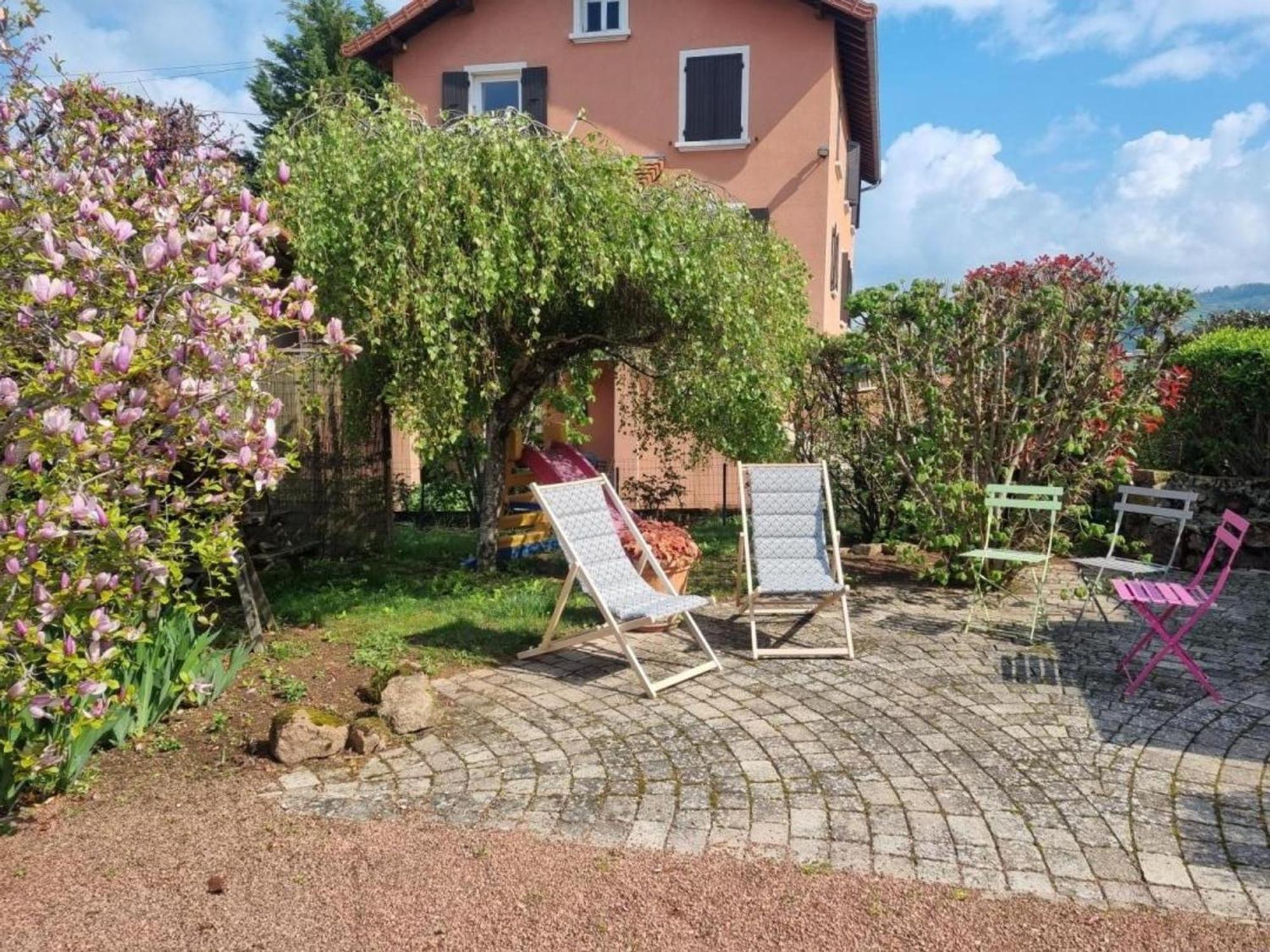 Gite Charmant Avec Jardin Privatif, Proche Sites Historiques Et Activites De Plein Air - Fr-1-496-183 Cuinzier エクステリア 写真
